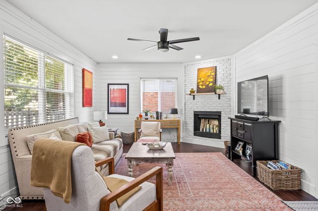 2820 E 98th Street, Carmel, IN 46280