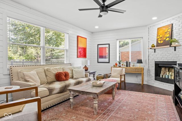2820 E 98th Street, Carmel, IN 46280