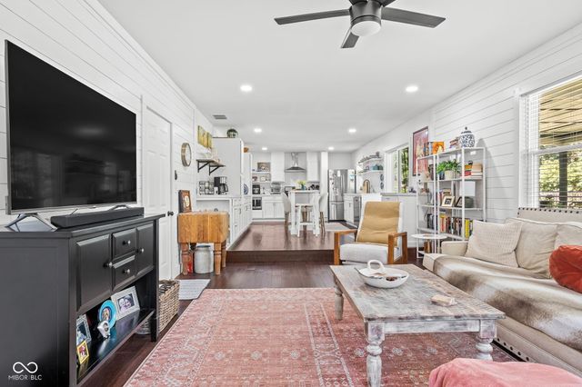 2820 E 98th Street, Carmel, IN 46280