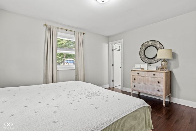 2820 E 98th Street, Carmel, IN 46280