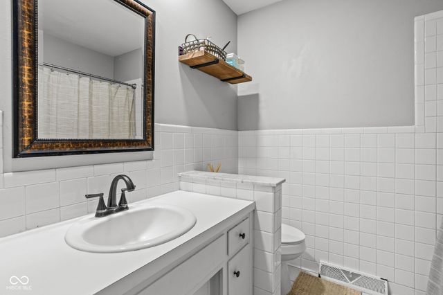 2820 E 98th Street, Carmel, IN 46280