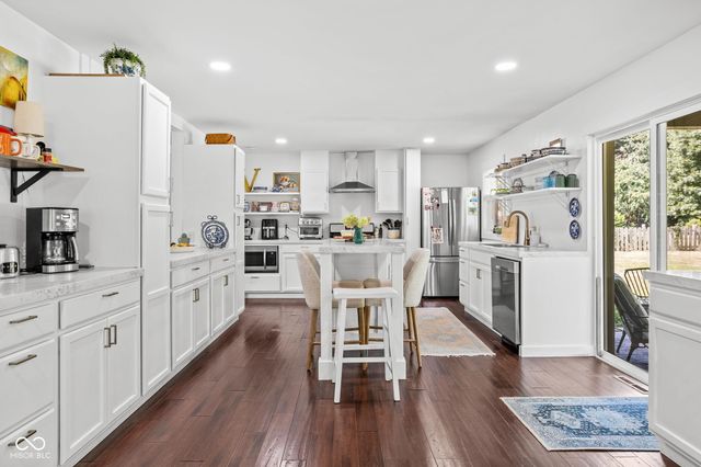 2820 E 98th Street, Carmel, IN 46280
