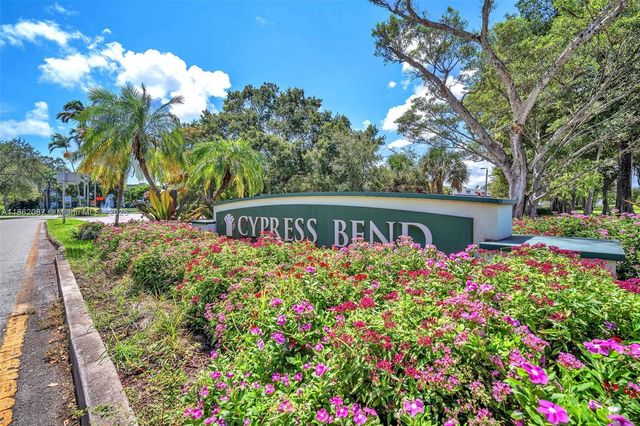 2112 S Cypress Bend Dr 802, Pompano Beach, FL 33069