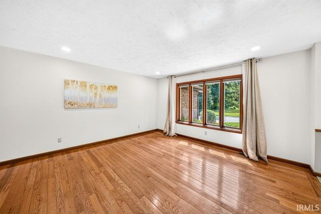20787 Windrush Court, South Bend, IN 46614