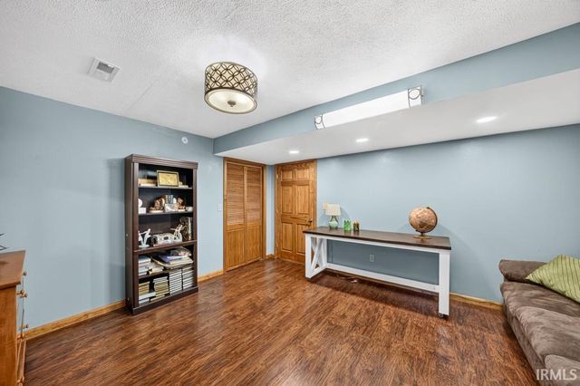 20787 Windrush Court, South Bend, IN 46614