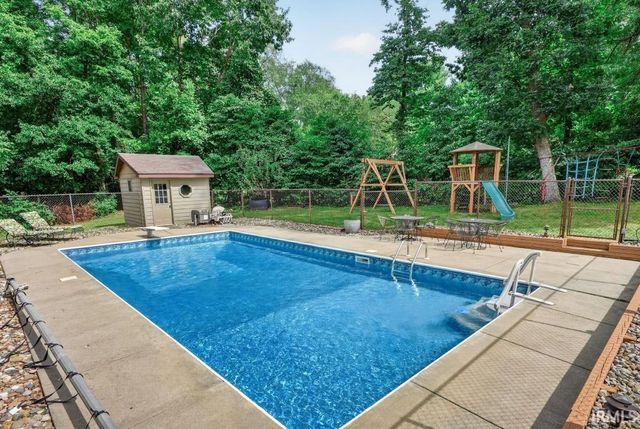 20787 Windrush Court, South Bend, IN 46614