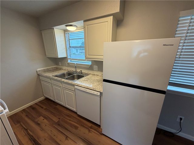 419 Cleveland Street A, Springdale, AR 72764