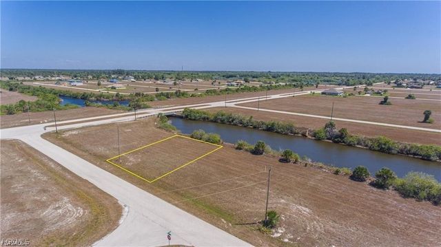 4010 NW 39th LN, Cape Coral, FL 33993