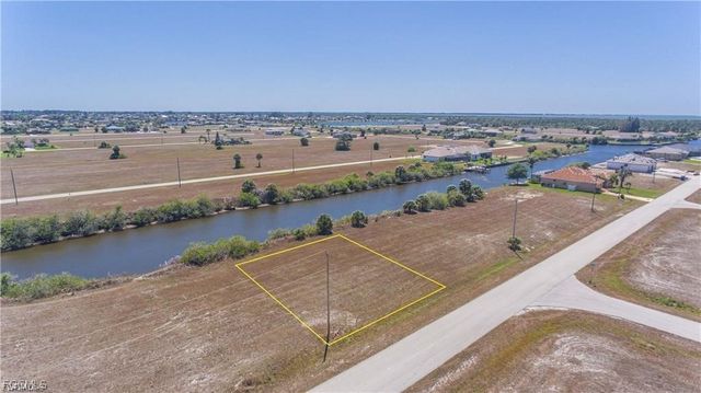 4010 NW 39th LN, Cape Coral, FL 33993