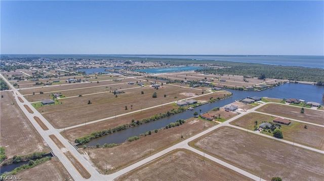 4010 NW 39th LN, Cape Coral, FL 33993