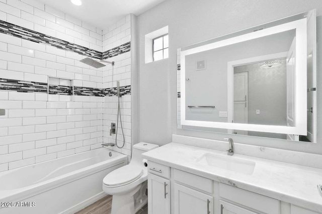 11680 E SAHUARO Drive 2005, Scottsdale, AZ 85259