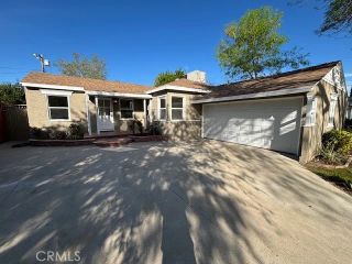 6923 Enfield, Reseda, CA 91335