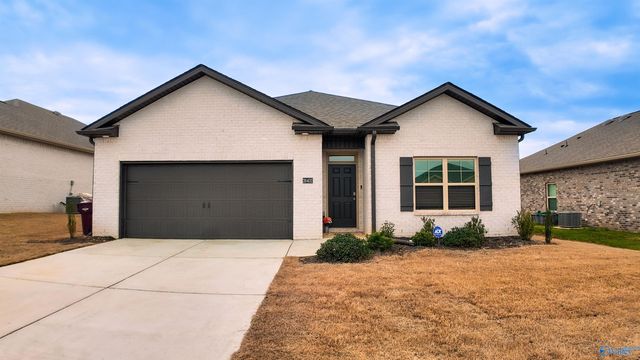 26402 Nash Lane, Athens, AL 35613