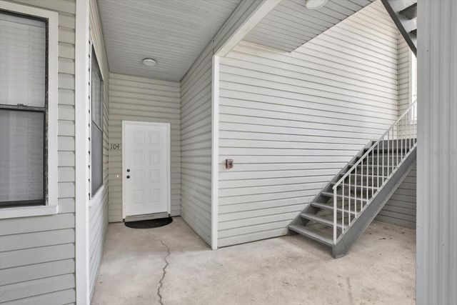 3127 W SLIGH AVENUE 104B, Tampa, FL 33614