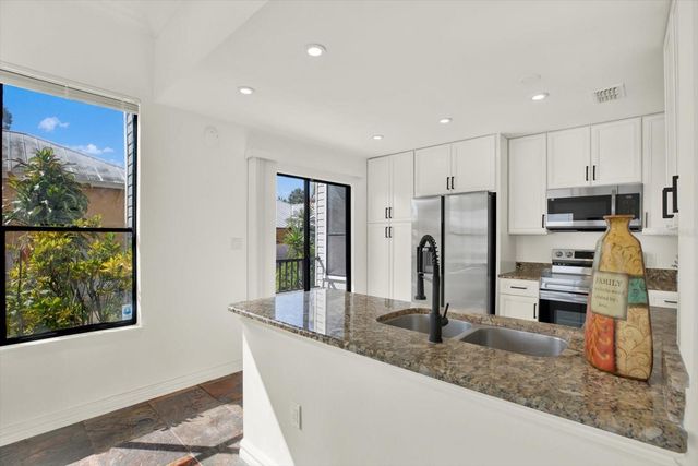 3127 W SLIGH AVENUE 104B, Tampa, FL 33614