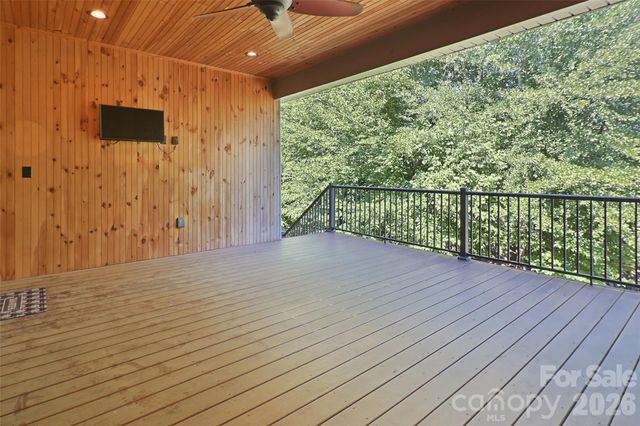 125 Beechmont Drive, Morganton, NC 28655