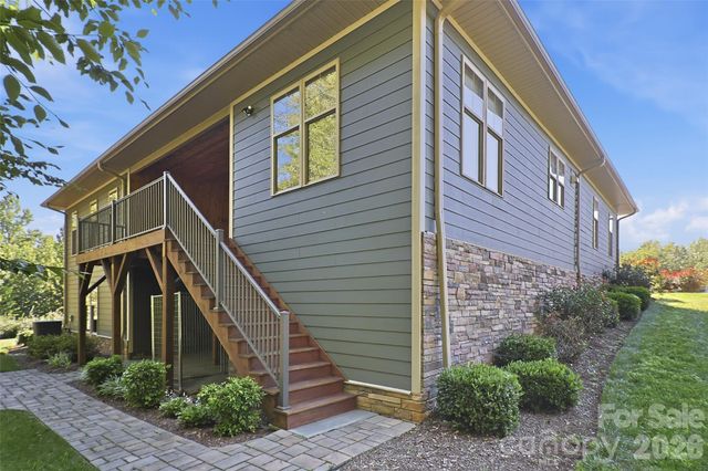 125 Beechmont Drive, Morganton, NC 28655