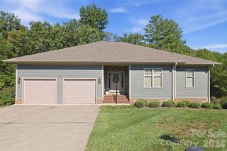 125 Beechmont Drive, Morganton, NC 28655