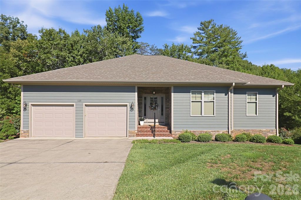 125 Beechmont Drive, Morganton, NC 28655