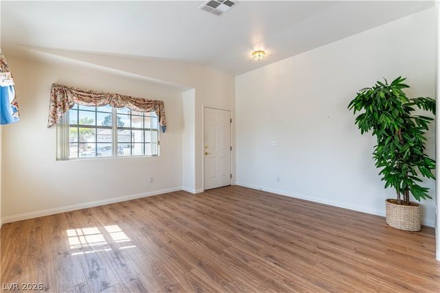 5460 Beach Pine Street, Las Vegas, NV 89130