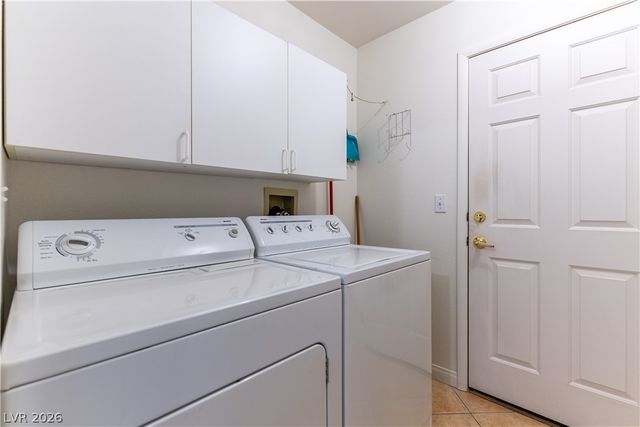 5460 Beach Pine Street, Las Vegas, NV 89130