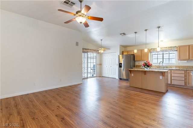 5460 Beach Pine Street, Las Vegas, NV 89130