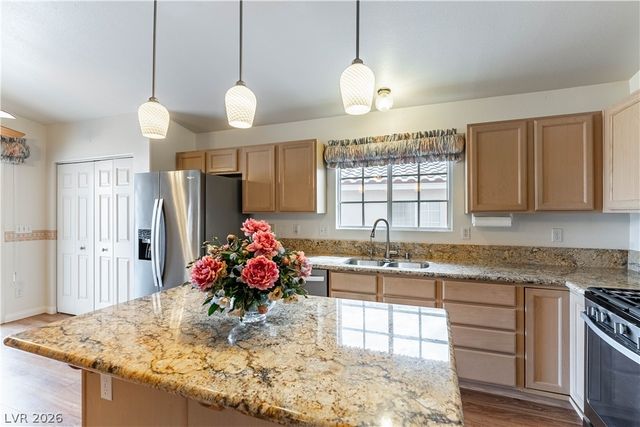 5460 Beach Pine Street, Las Vegas, NV 89130