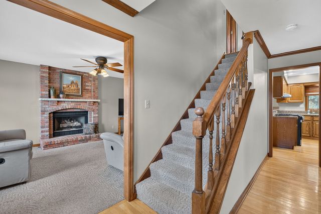 309 E Somonauk Street, Yorkville, IL 60560