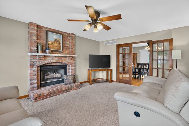 309 E Somonauk Street, Yorkville, IL 60560