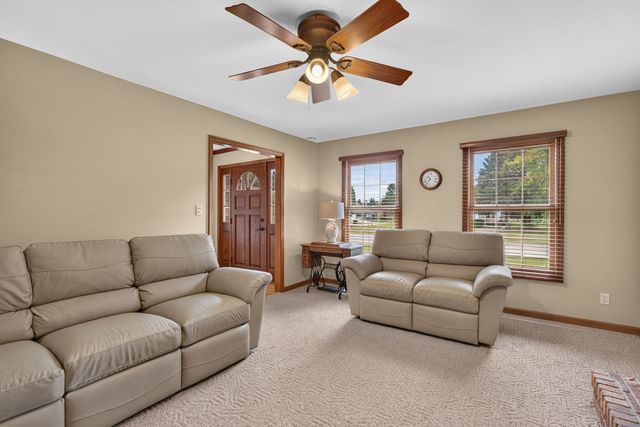 309 E Somonauk Street, Yorkville, IL 60560