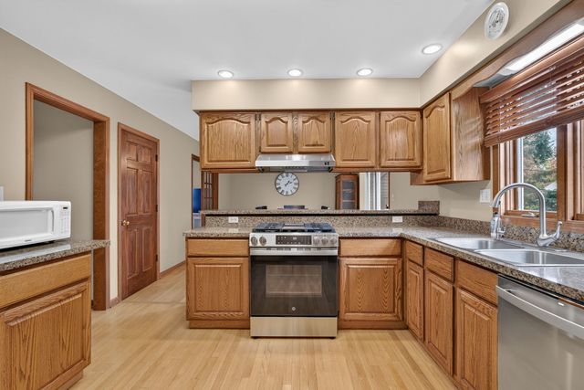 309 E Somonauk Street, Yorkville, IL 60560