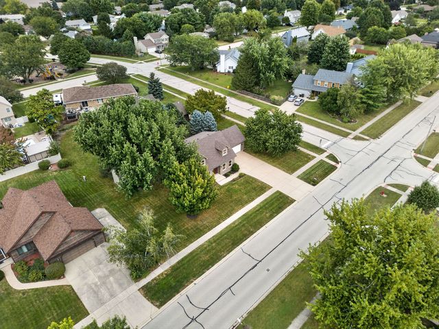 309 E Somonauk Street, Yorkville, IL 60560