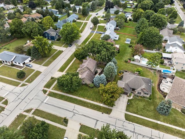 309 E Somonauk Street, Yorkville, IL 60560