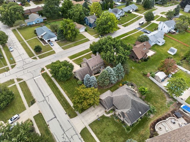 309 E Somonauk Street, Yorkville, IL 60560