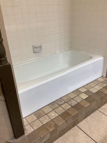 3000 Maple Hill Circle, Waco, TX 76708