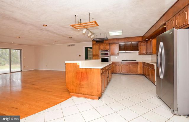 28 W CHURCH RD, Lawrence Township, NJ 08648