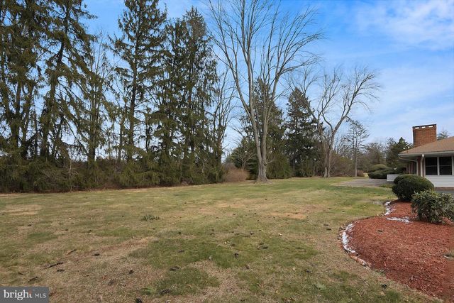 28 W CHURCH RD, Lawrence Township, NJ 08648