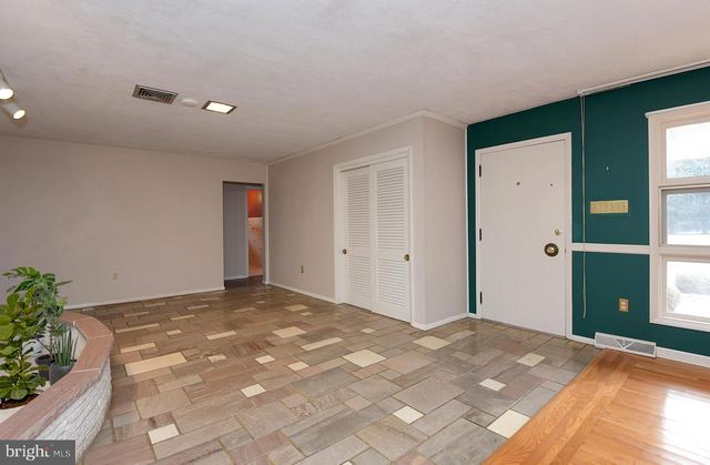 28 W CHURCH RD, Lawrence Township, NJ 08648