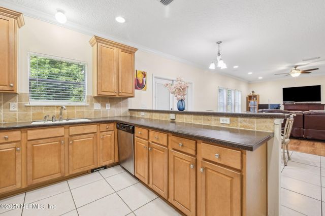 3839 ANDERSON WOODS Drive, Jacksonville, FL 32218