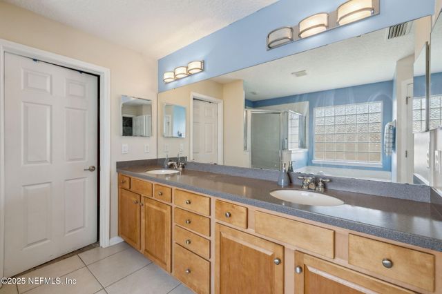 3839 ANDERSON WOODS Drive, Jacksonville, FL 32218