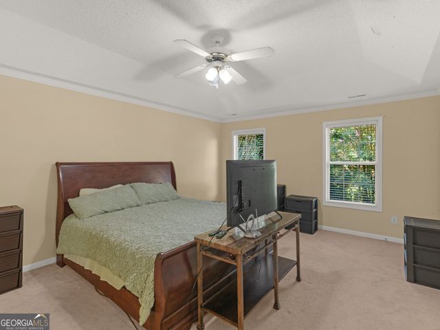 112 Crown Oaks Drive, Stockbridge, GA 30281