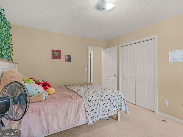 112 Crown Oaks Drive, Stockbridge, GA 30281
