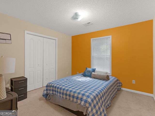 112 Crown Oaks Drive, Stockbridge, GA 30281