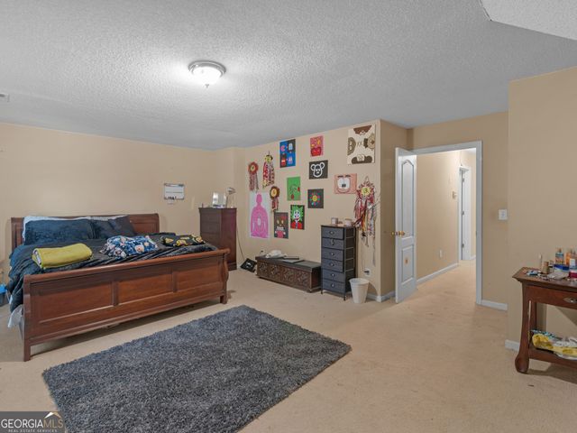 112 Crown Oaks Drive, Stockbridge, GA 30281