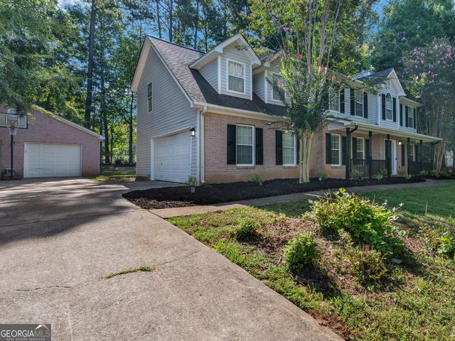 112 Crown Oaks Drive, Stockbridge, GA 30281