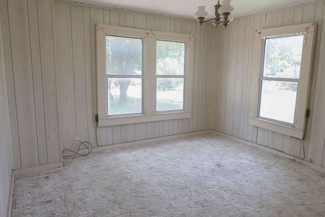 801 E Walcott Avenue, Comanche, TX 76442