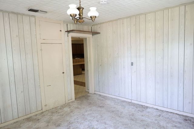 801 E Walcott Avenue, Comanche, TX 76442