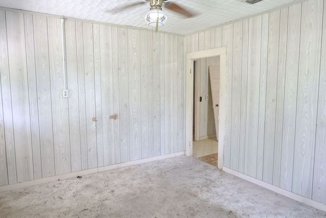 801 E Walcott Avenue, Comanche, TX 76442