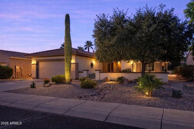 16779 W DESERT BLOSSOM Way, Surprise, AZ 85387