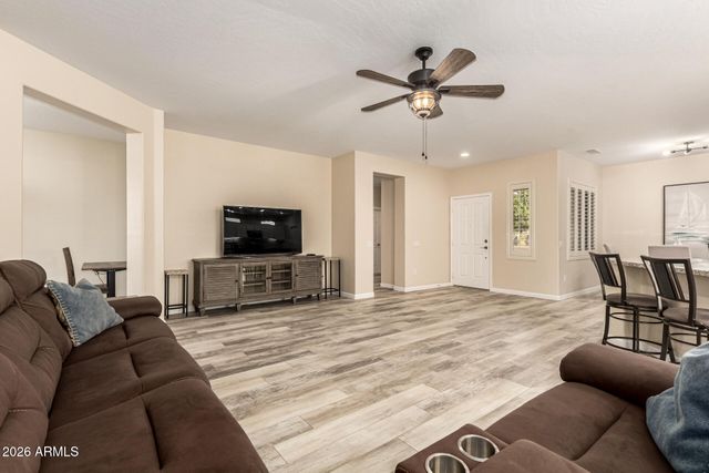 16779 W DESERT BLOSSOM Way, Surprise, AZ 85387